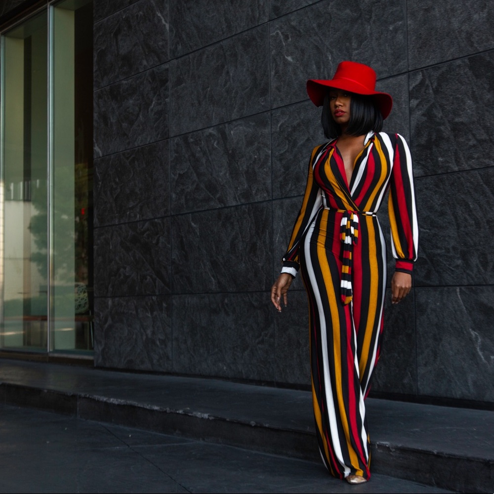 𝐏𝐫𝐢𝐯𝐞𝐞 𝐋𝐚𝐛𝐞𝐥 striped jumpsuit